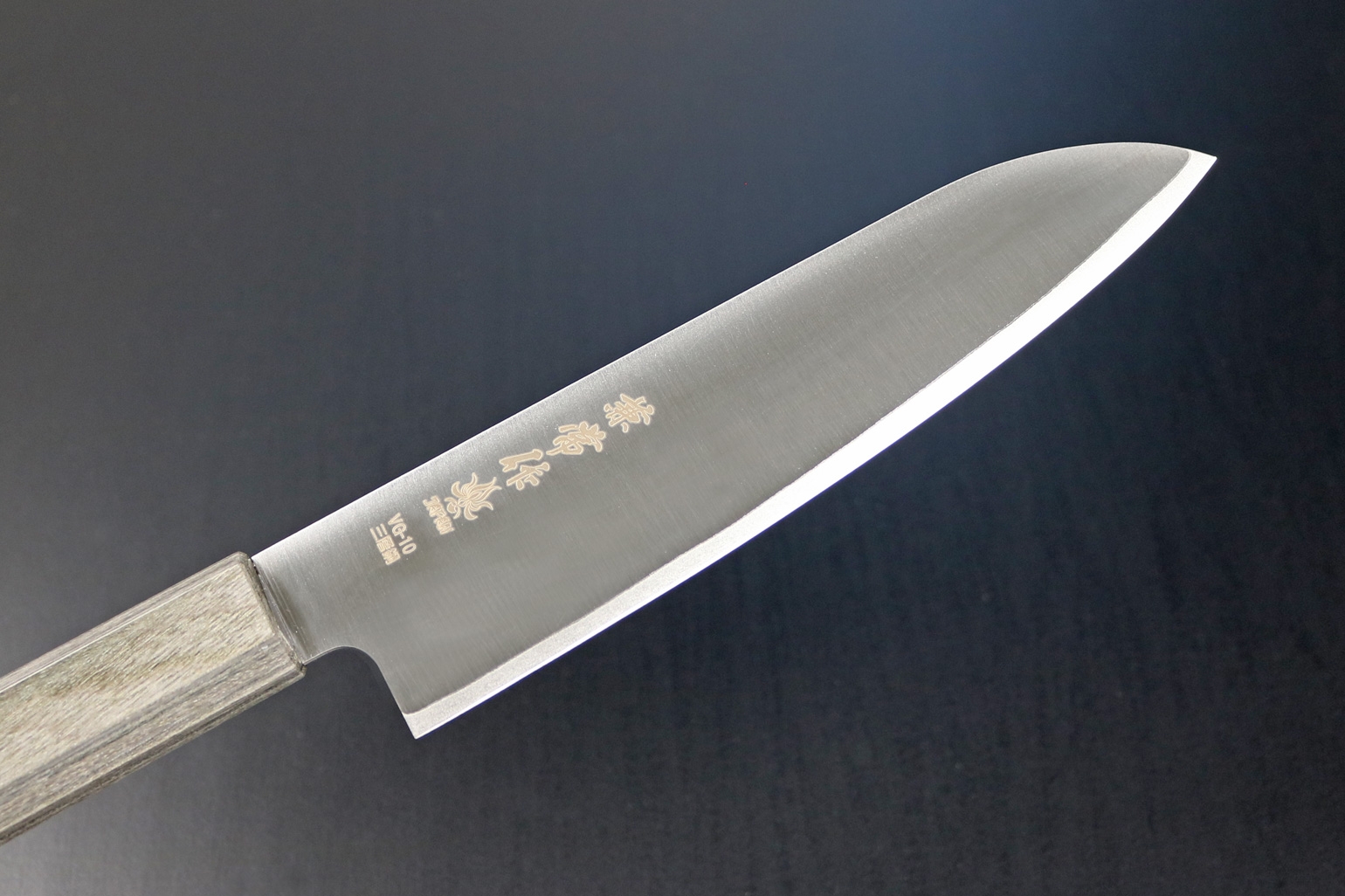 Kanetsune KC-393 Santoku 180 mm, Lam. VG-10