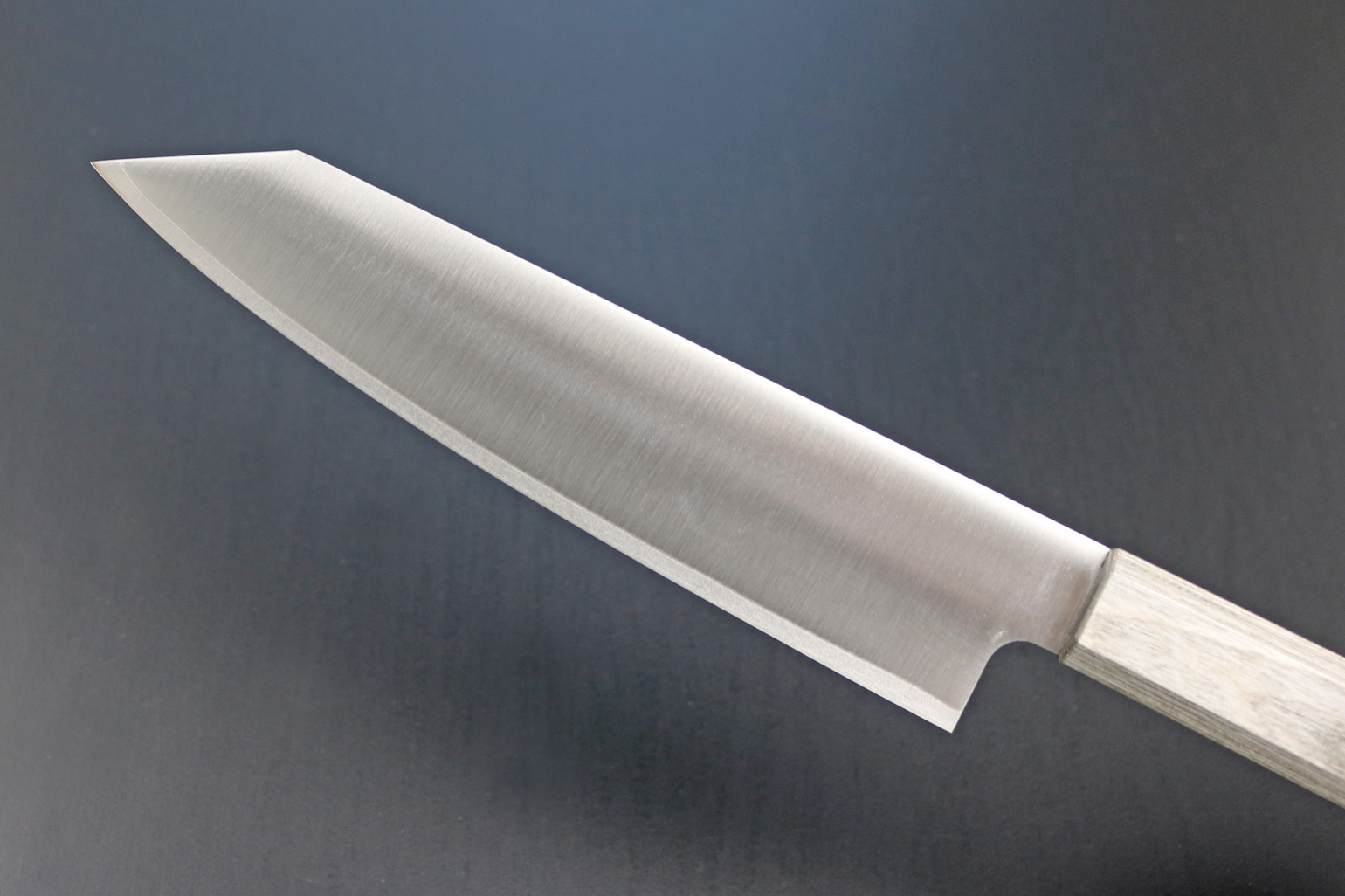 Kanetsune KC-395 Kiritsuke 210 mm, Lam. VG-10