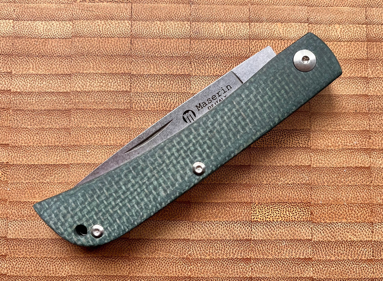 Maserin 163/MV Scout, D2, Green Micarta