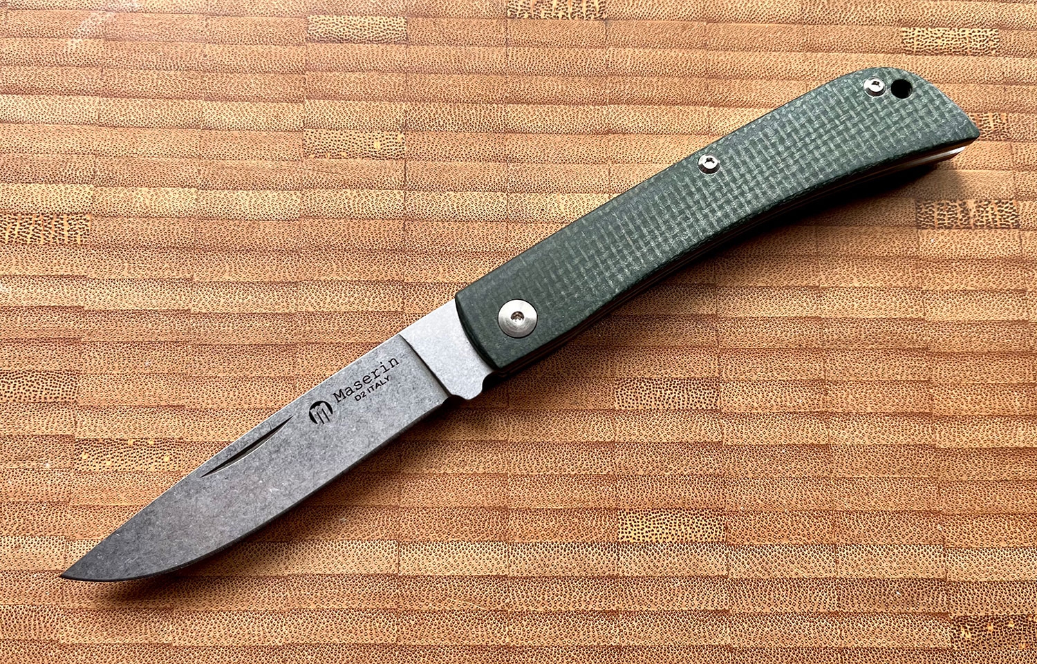 Maserin 163/MV Scout, D2, Green Micarta