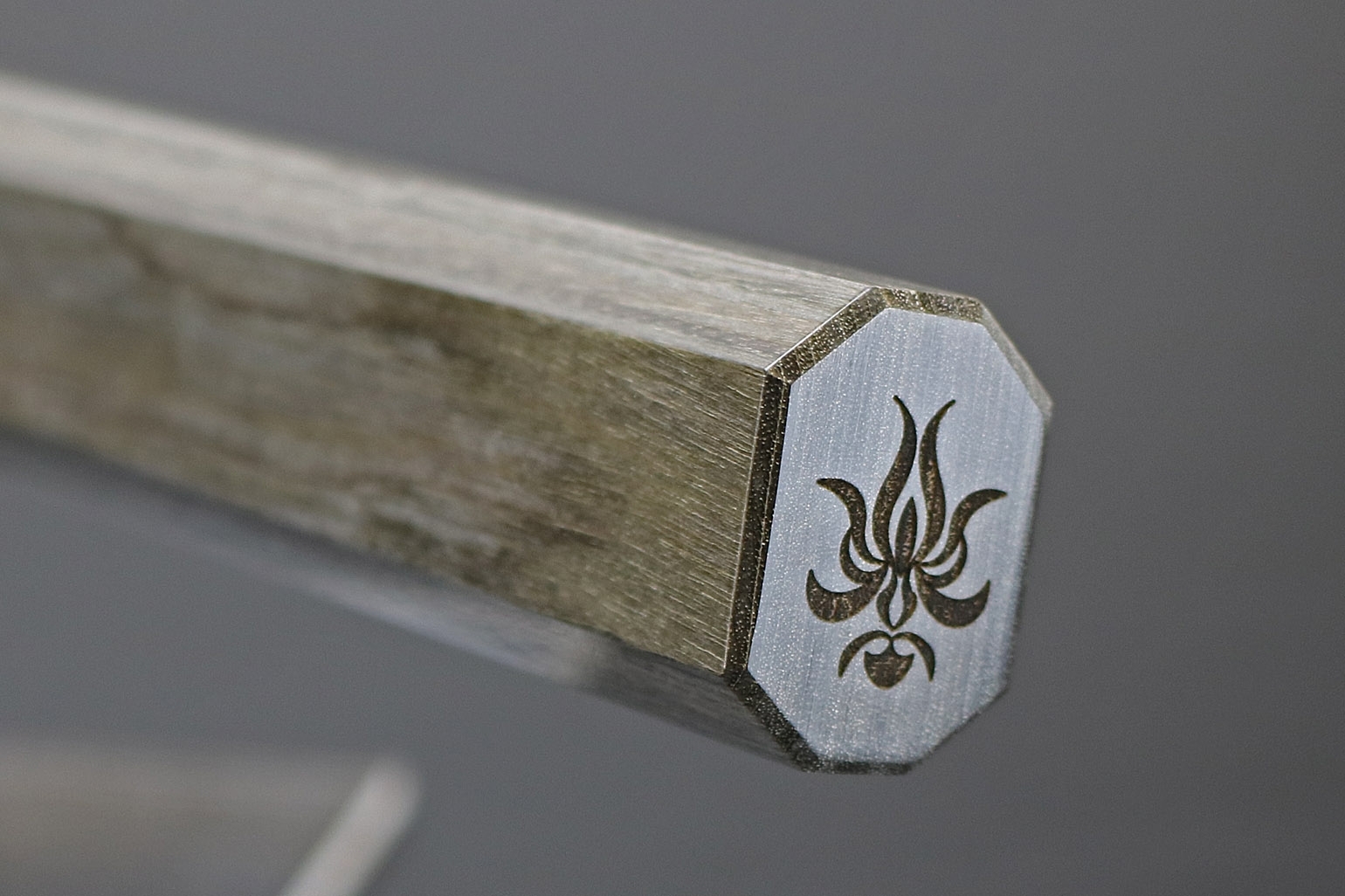 Kanetsune KC-395 Kiritsuke 210 mm, Lam. VG-10