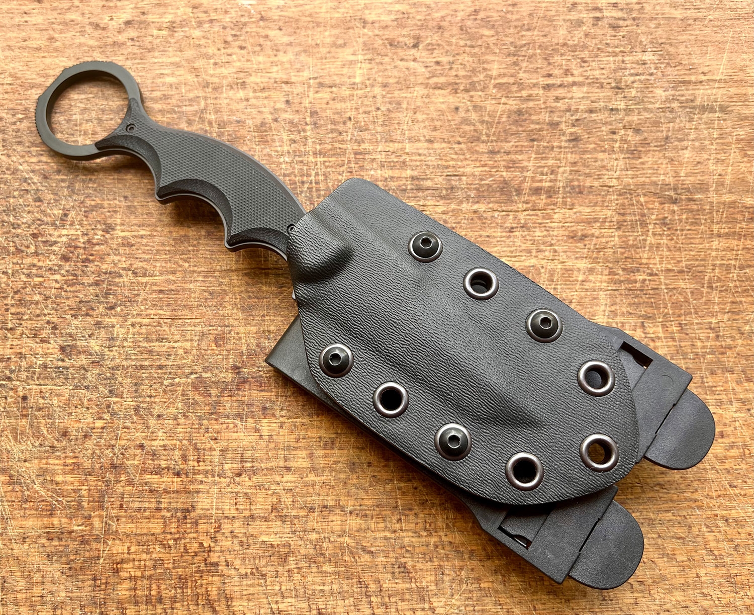 Maserin 921/T Neck Knife, Tanto, Black Blade